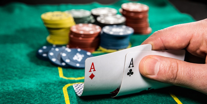 Poker Game Strategies: How to Play in a Casino 2