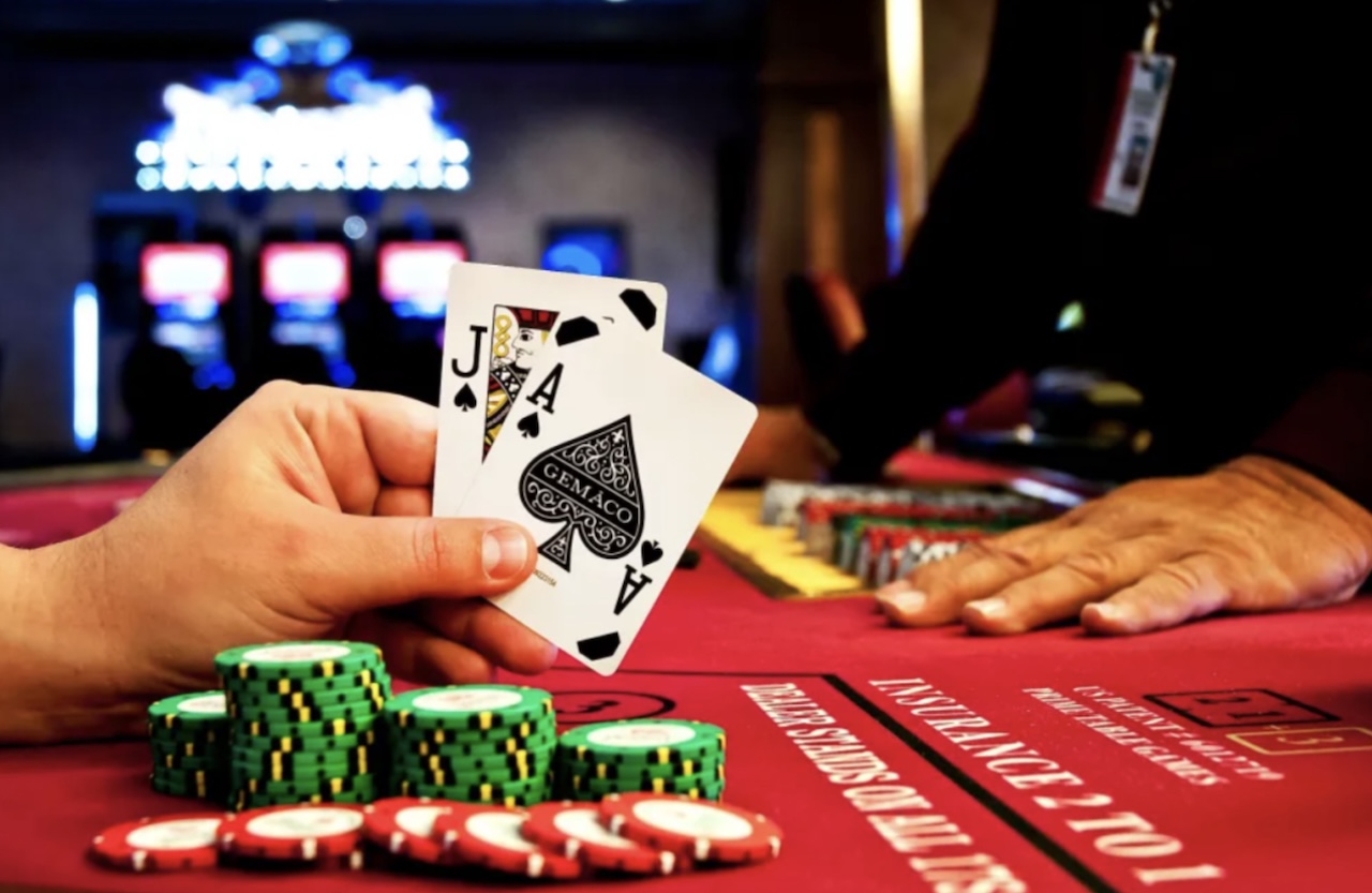 Dominando el Blackjack: Estrategias ganadoras para cada jugador